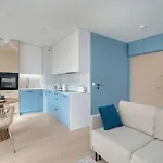 Pastel Blue Grunwald With Garden & Parking By Renters