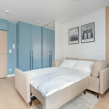 Apartment Pastel Blue Grunwald With Garden & Parking By Renters