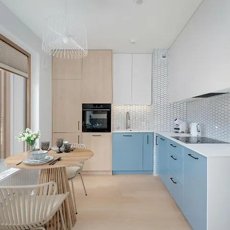 Pastel Blue Grunwald With Garden & Parking By Renters Poznan